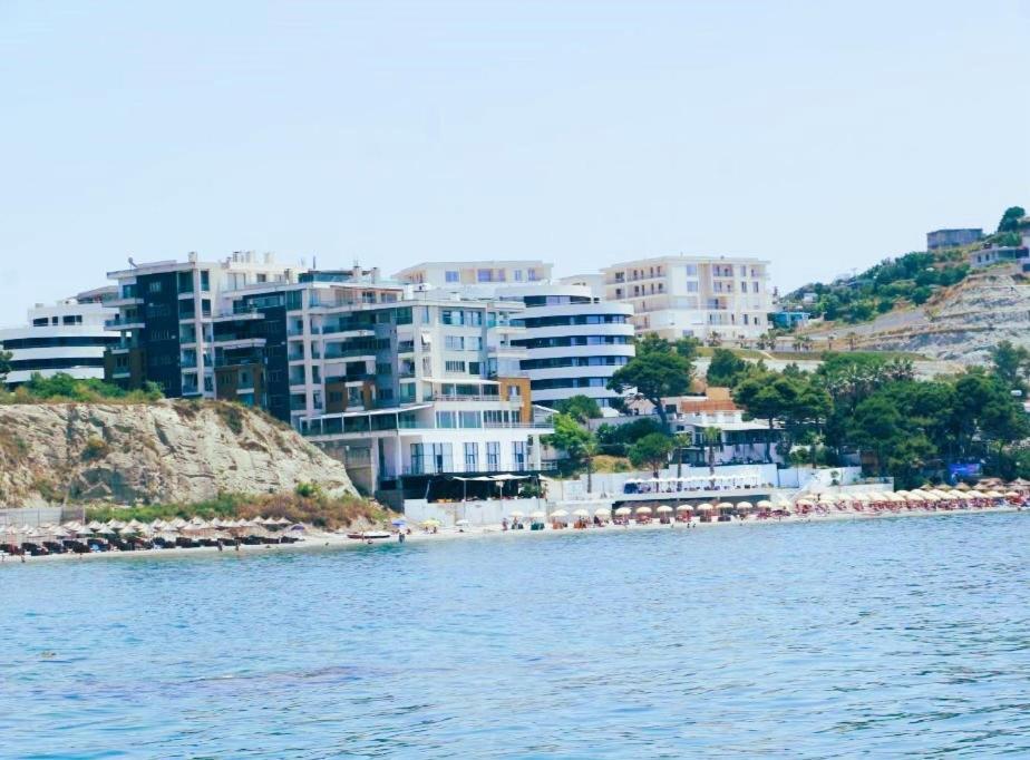 Sea&Sun&Sand Luxury Apartment In Durrës Eksteriør billede