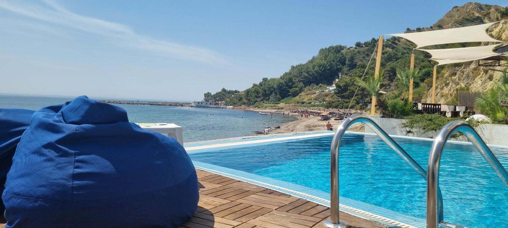 Sea&Sun&Sand Luxury Apartment In Durrës Eksteriør billede